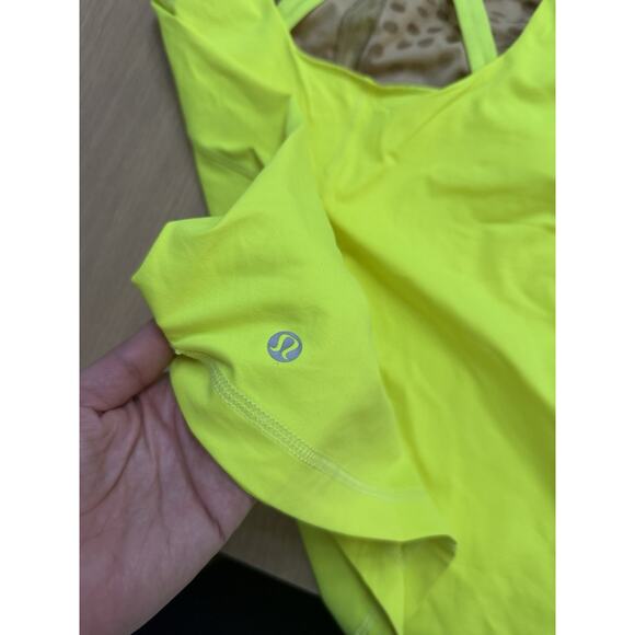 Lululemon Optimal Tank Size 6 Neon Greenish Yellow Built In Bra 1337 - Picture 7 of 9